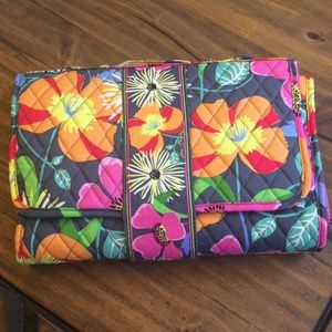 Vera Bradley Portable Changing Pad in Jazzy Blooms